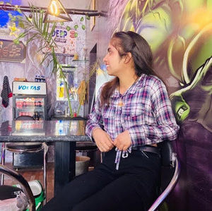 Meet your Posher, Nitika